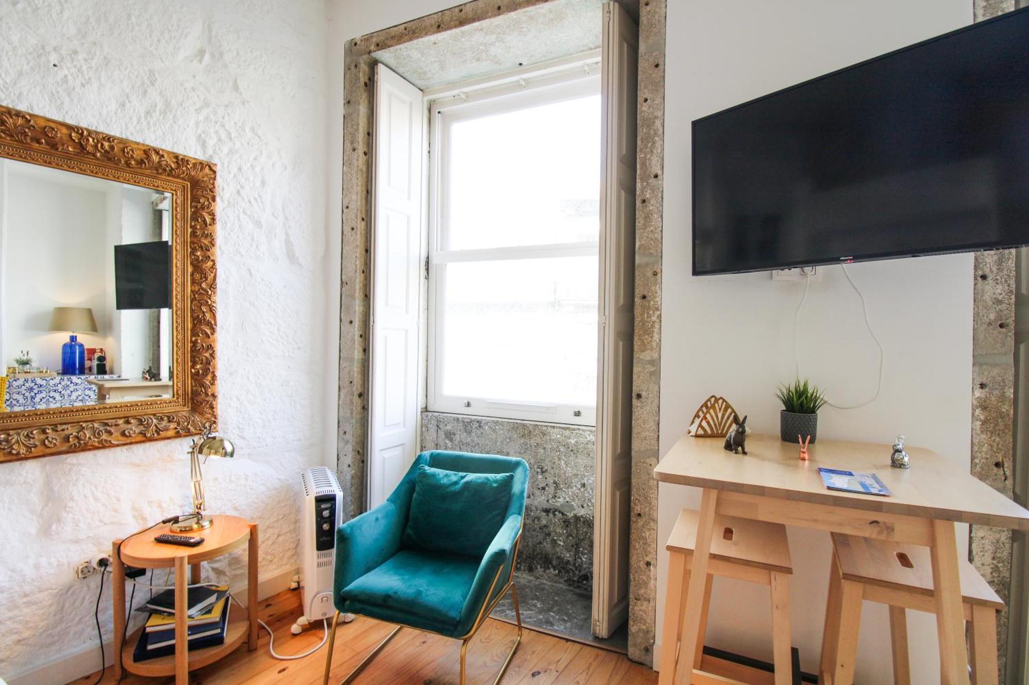 Historic Oldtown Getaway Apartment Porto Ngoại thất bức ảnh